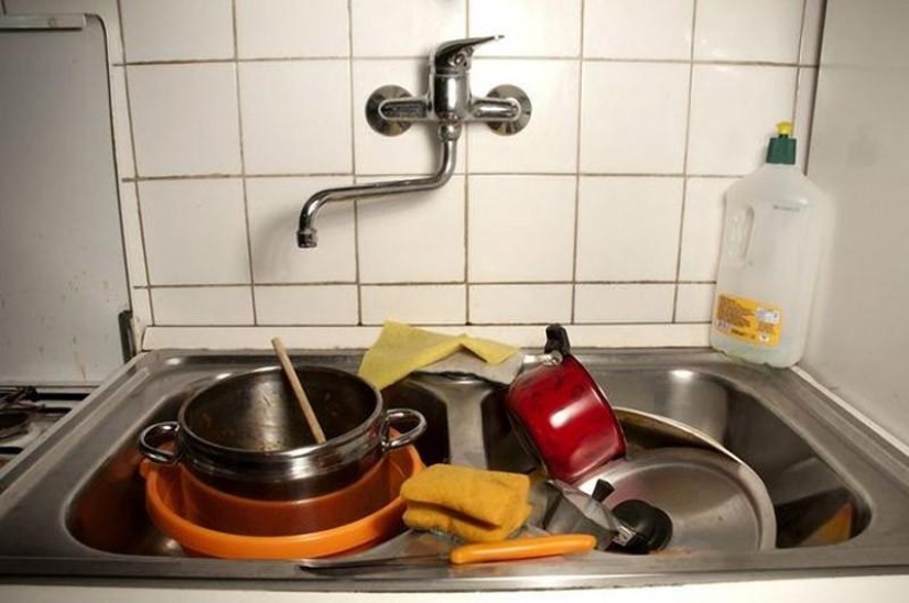 Cómo ahorrar tiempo lavando los platos más rápido y mejor Cómo ahorrar tiempo lavando los platos más rápido y mejor