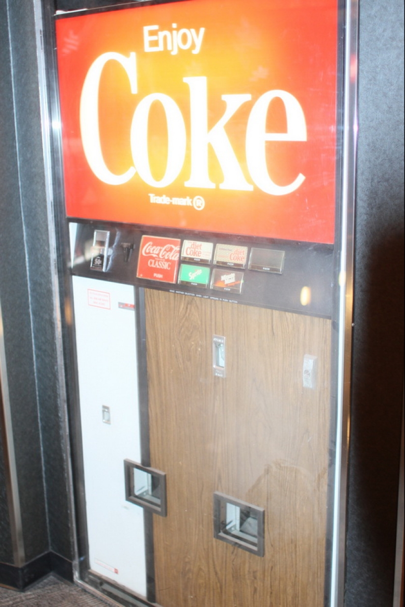 Cómo aprenderlo todo sobre la bebida más popular del mundo: un viaje al mundo de Coca-Cola