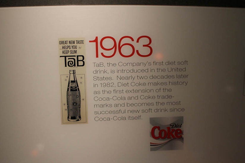 Cómo aprenderlo todo sobre la bebida más popular del mundo: un viaje al mundo de Coca-Cola