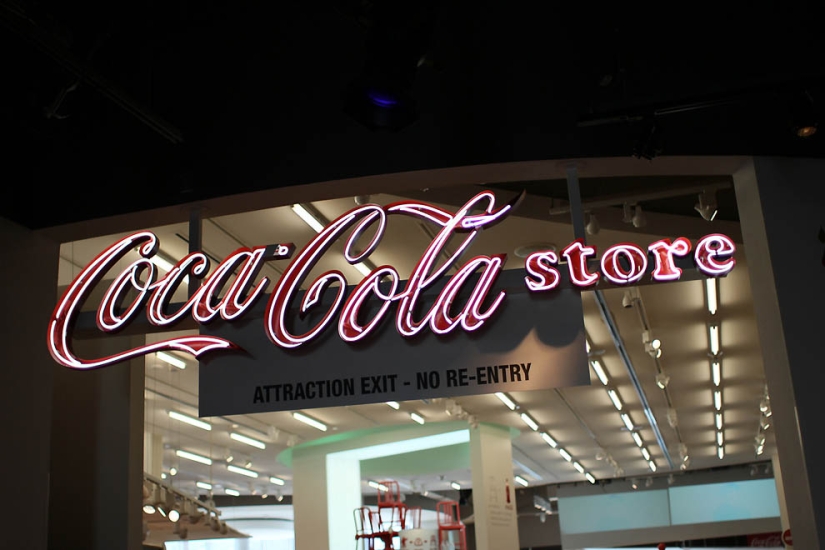 Cómo aprenderlo todo sobre la bebida más popular del mundo: un viaje al mundo de Coca-Cola
