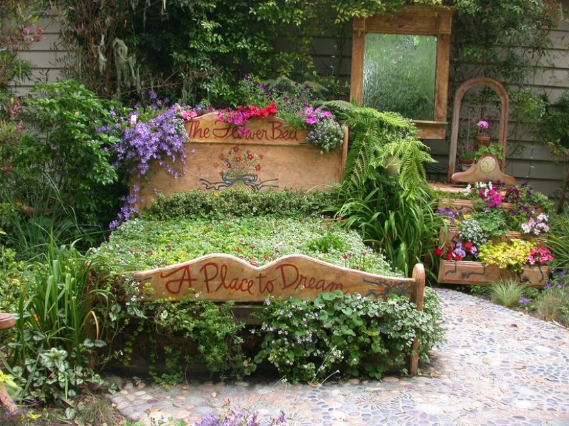 Cómo crear un macizo de flores hermoso e inusual a partir de materiales improvisados: 20 ejemplos