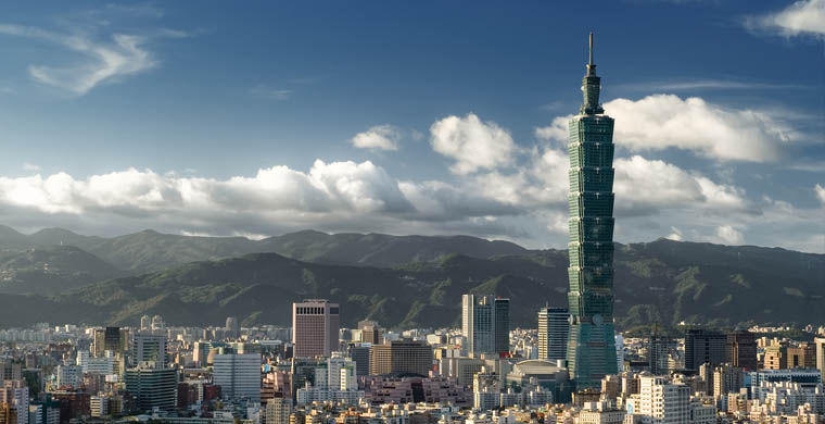 Cómo encontrar acceso gratuito a Internet mientras viajas