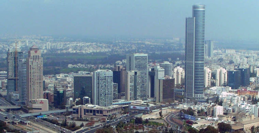 Cómo encontrar acceso gratuito a Internet mientras viajas