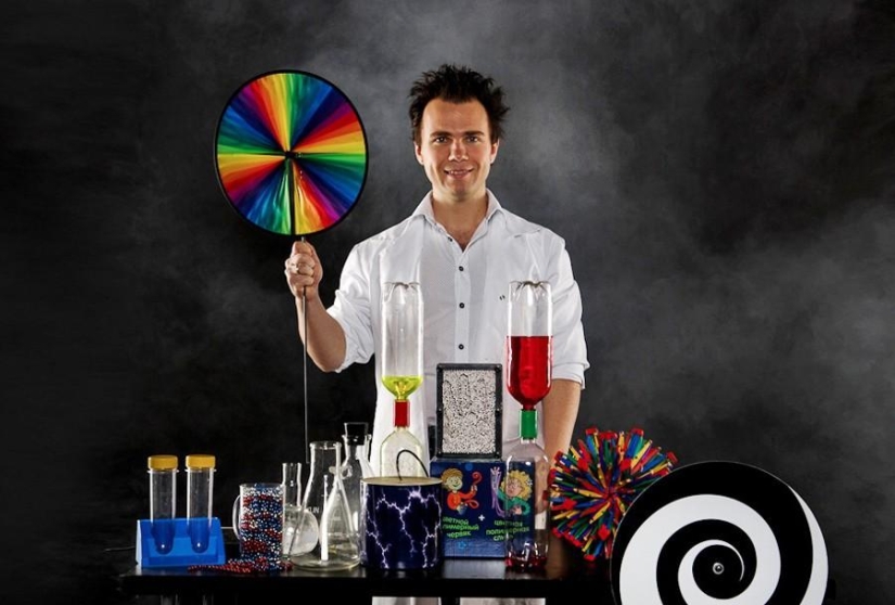 Cómo funciona el &quot;Profesor Nicolás Science Show&quot;