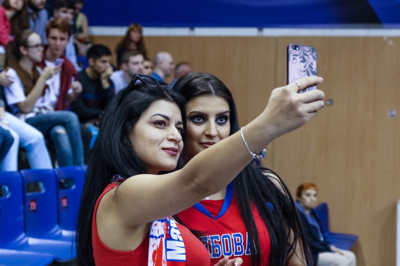 Cómo llevamos a una niña a un partido de baloncesto y qué resultó de ello