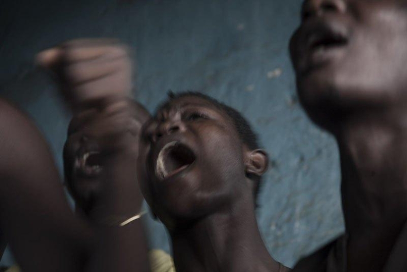 Cómo los adolescentes en Sierra Leona pasan años en prisión esperando su juicio