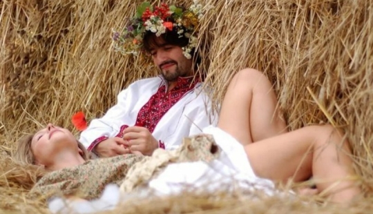 Cómo pasó la primera noche de bodas en Rusia y por qué muchas chicas se ahogaron en la mañana siguiente Cómo pasó la primera noche de bodas en Rusia y por qué muchas chicas se ahogaron en la mañana siguiente