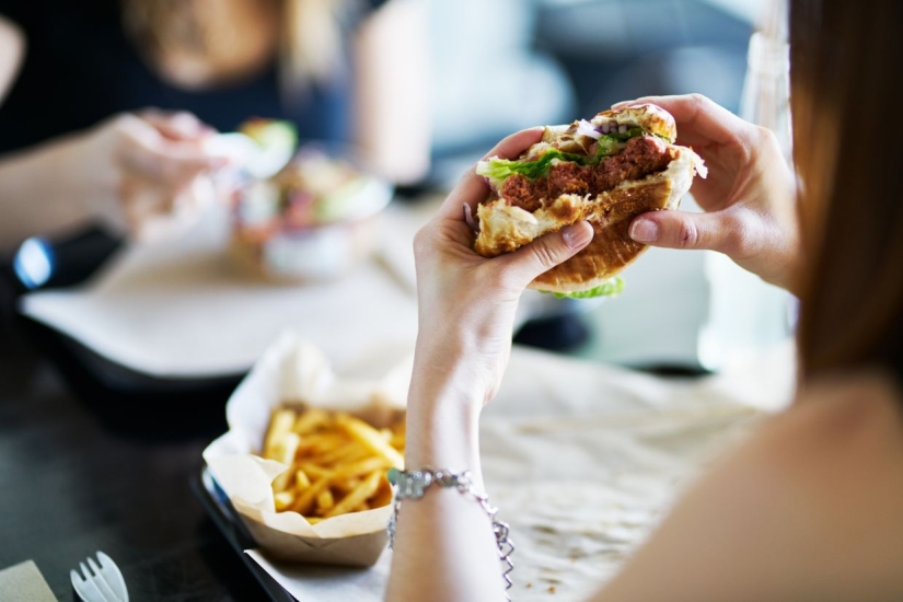 ¿Cómo prevenir los coágulos de sangre? 6 alimentos que diluyen la sangre