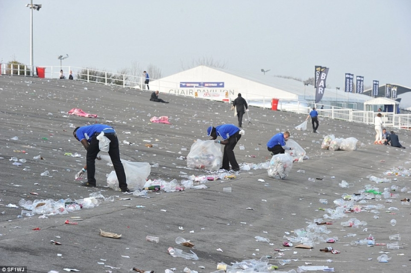 ¿Cómo se celebró el Lady's Day en el Reino Unido? ¡Señora, bombas de verdad! ¿Cómo se celebró el Lady's Day en el Reino Unido? ¡Señora, bombas de verdad!