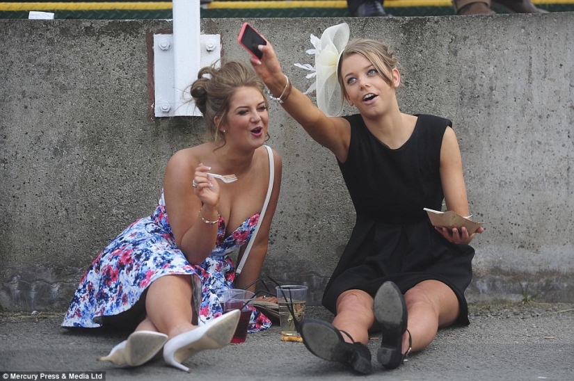 ¿Cómo se celebró el Lady's Day en el Reino Unido? ¡Señora, bombas de verdad! ¿Cómo se celebró el Lady's Day en el Reino Unido? ¡Señora, bombas de verdad!