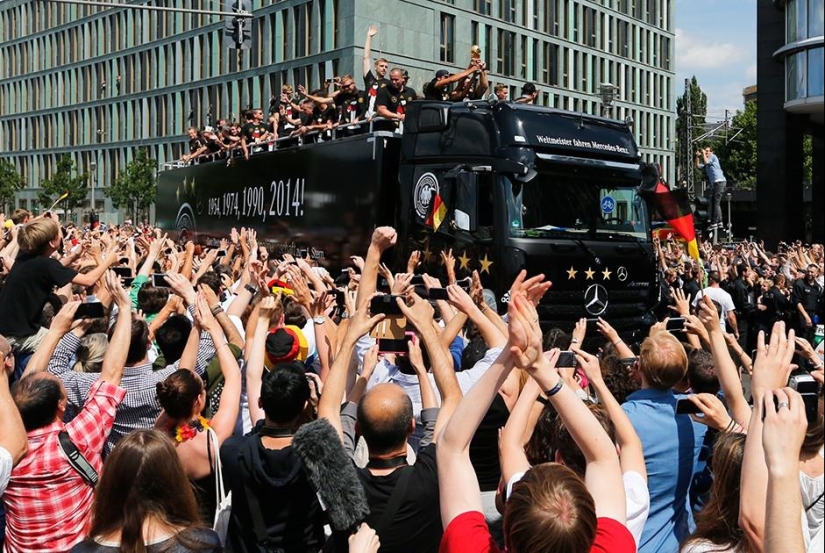 Cómo se recibió en Berlín a los ganadores de la Copa del Mundo 2014 Cómo se recibió en Berlín a los ganadores de la Copa del Mundo 2014