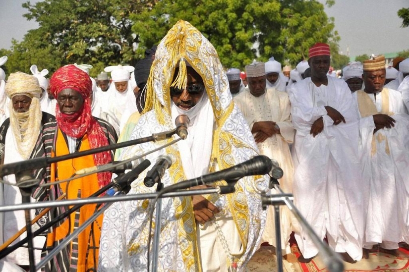 Cómo un banquero se convirtió en rey africano