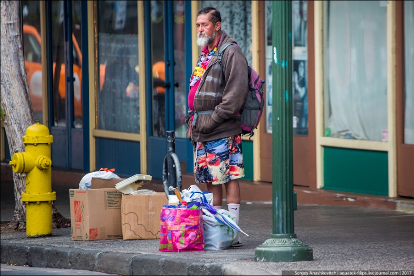 Cómo viven las personas sin hogar en Hawai