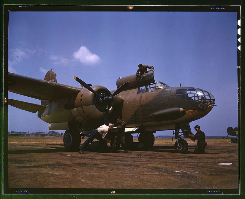 Color memories of the Second World War in the lens of American photographers