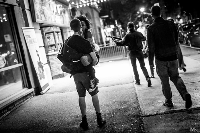 Come on right here! Come on right here!