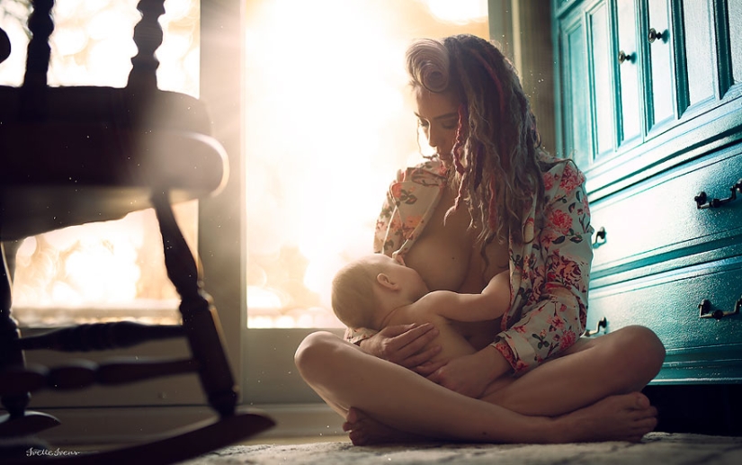 Come out & feed: Yvette Ivens for breastfeeding in public Come out & feed: Yvette Ivens for breastfeeding in public