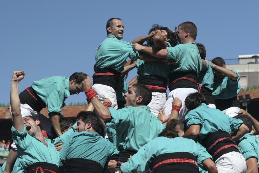 Concursos &quot;torres vivientes&quot;