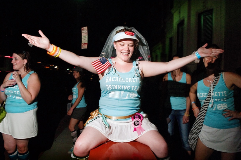 Crazy bachelorette parties in Dina Litovsky's Bachelorette project