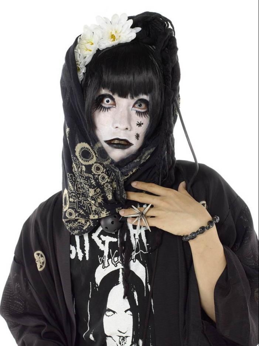 Crazy Japanese Harajuku Fashion