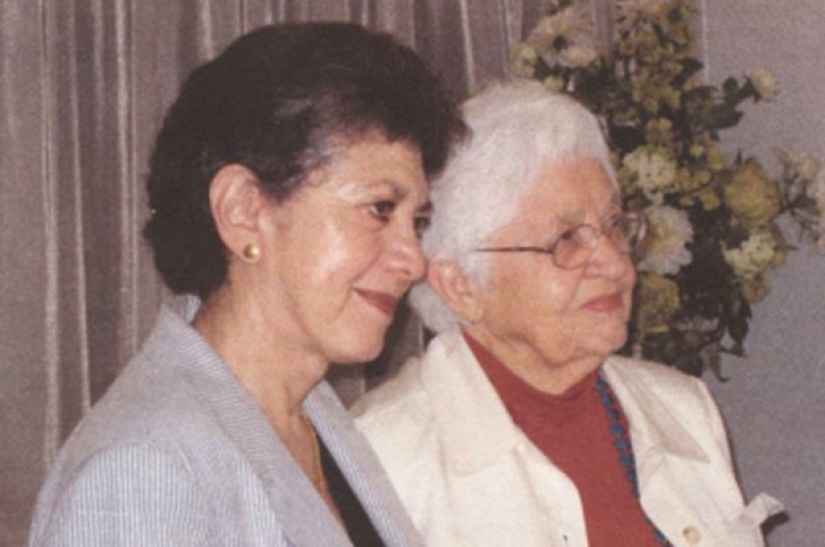 Cásate con tu madre: la historia de una familia inusual de California