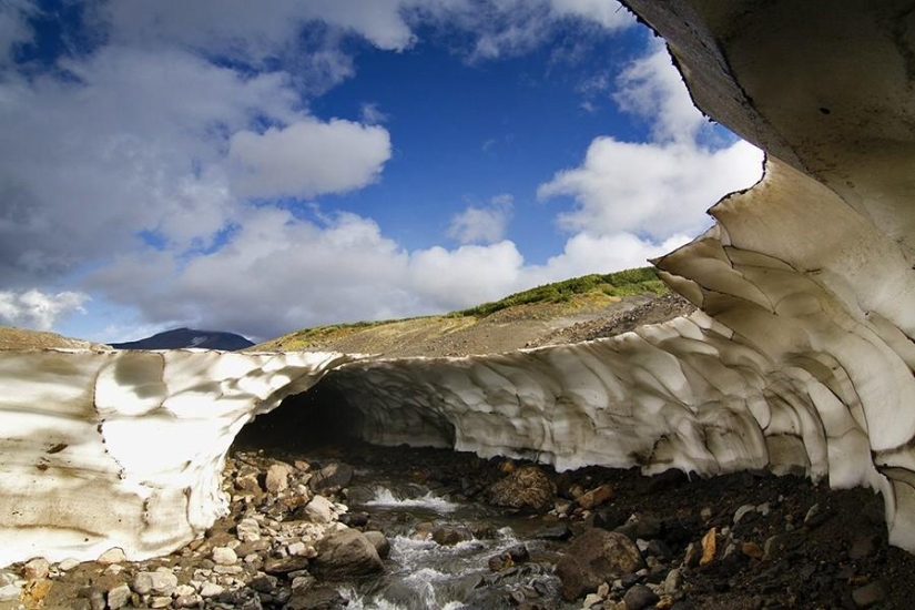 Cuevas de nieve de Kamchatka Cuevas de nieve de Kamchatka