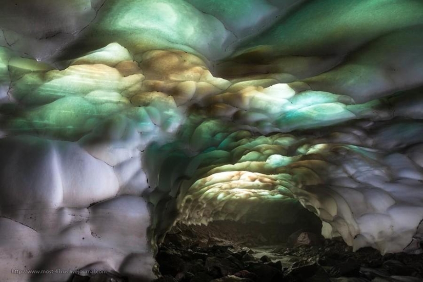 Cuevas de nieve de Kamchatka Cuevas de nieve de Kamchatka