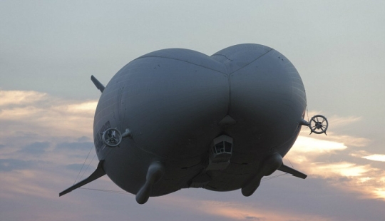 Culata voladora: el avión más grande del mundo lanzado en el Reino Unido