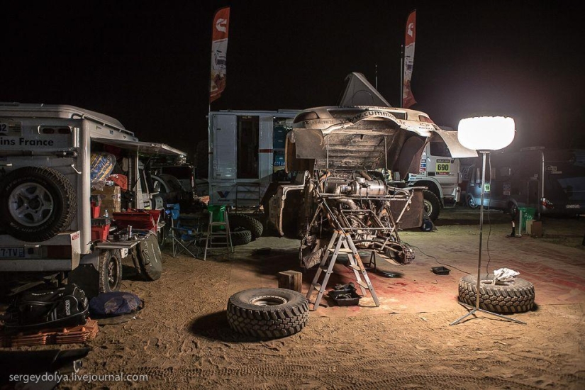 Dakar 2014. Night in Bivouac