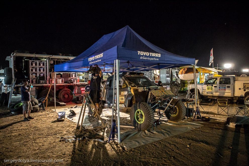 Dakar 2014. Night in Bivouac
