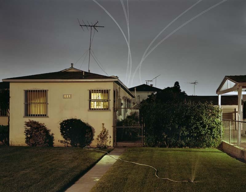Dazzling light trails of aircraft