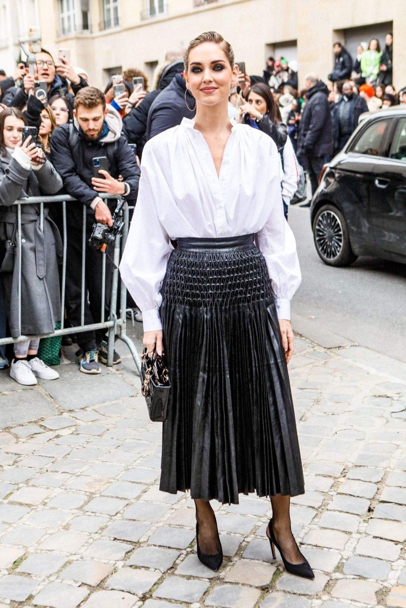 De clásicos sobrios a pura basura: imágenes de estrellas en la Semana de la Moda de París