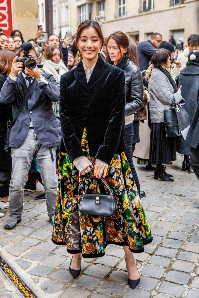 De clásicos sobrios a pura basura: imágenes de estrellas en la Semana de la Moda de París