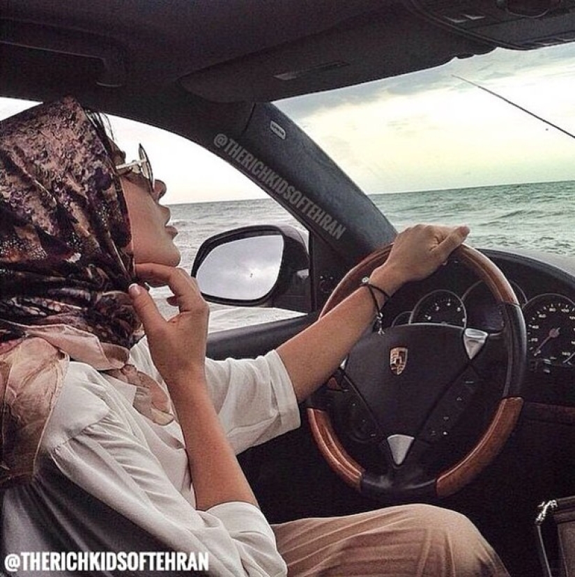 De la vida: gente, autos, dinero, Teherán De la vida: gente, autos, dinero, Teherán