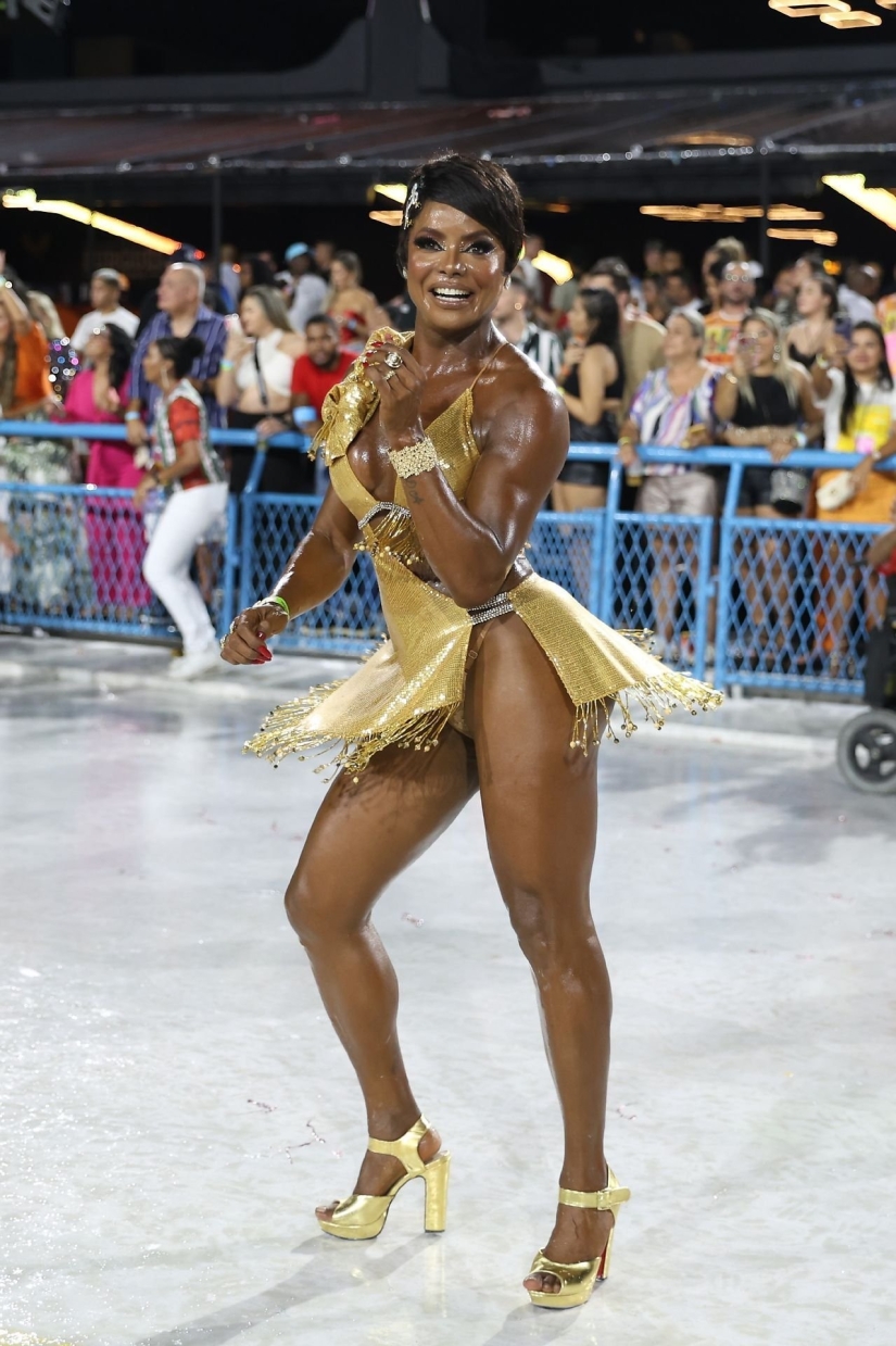 De un orfanato en los barrios marginales a las niñas más deseables de Brasil: la increíble historia de vida de la reina del carnaval Adriana Bombom