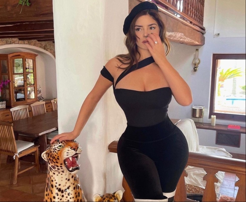 Demi Rose no se cansa de presumir sus impresionantes curvas