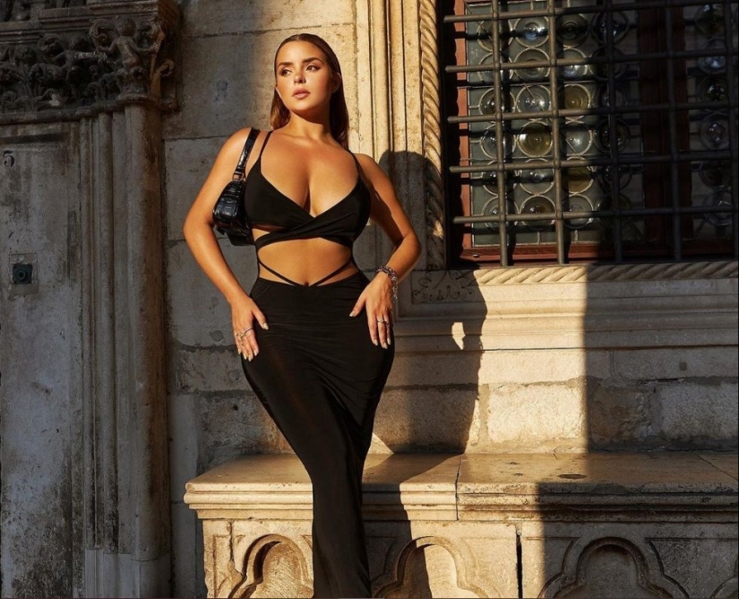 Demi Rose no se cansa de presumir sus impresionantes curvas