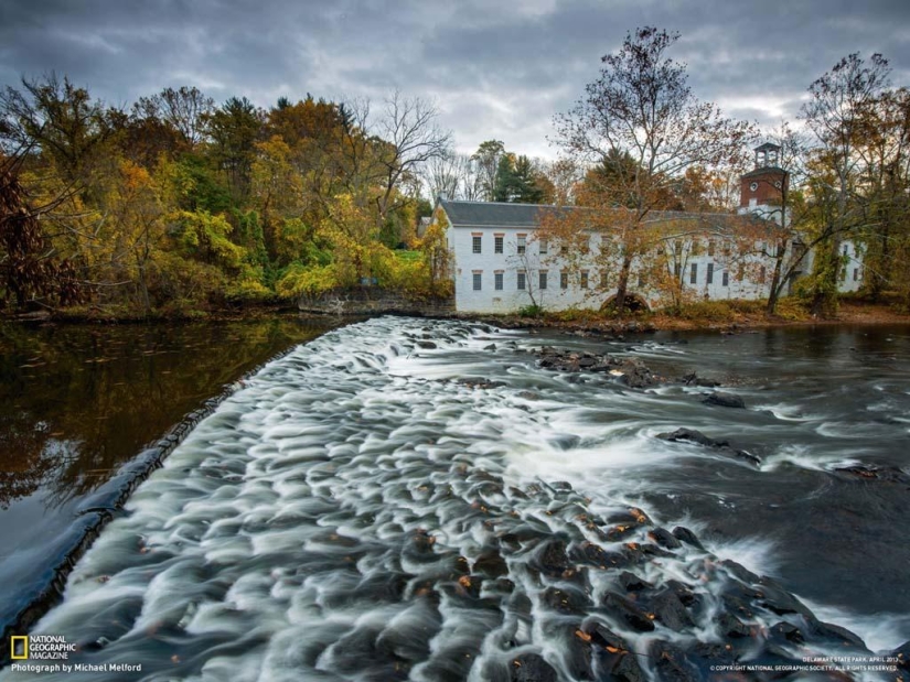 Desktop wallpaper from National Geographic March 2013