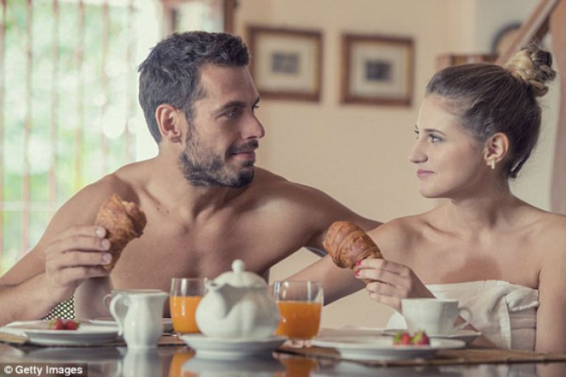 desnudo y alimentado