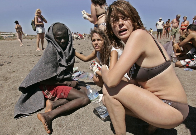 Difficult and dangerous way of refugees to Europe