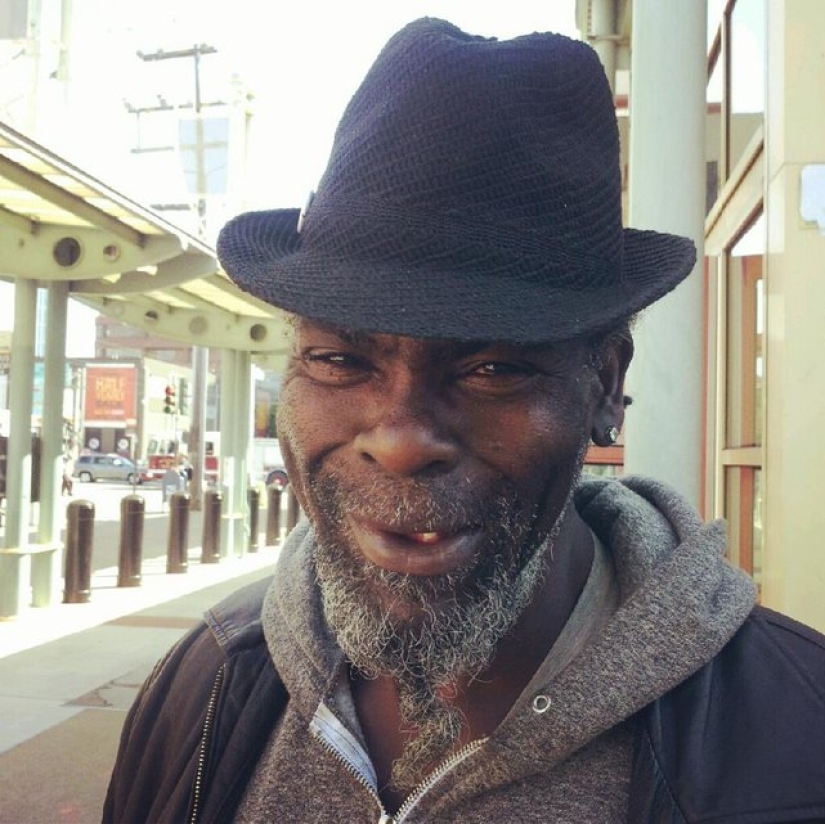 Digital homeless: 10 homeless bloggers Digital homeless: 10 homeless bloggers