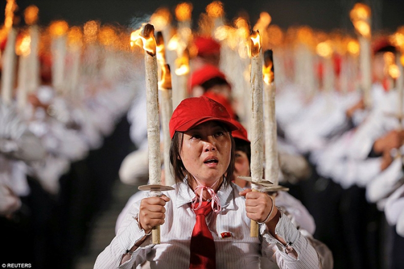 Diversión desenfrenada: así celebró Corea del Norte el congreso del partido gobernante