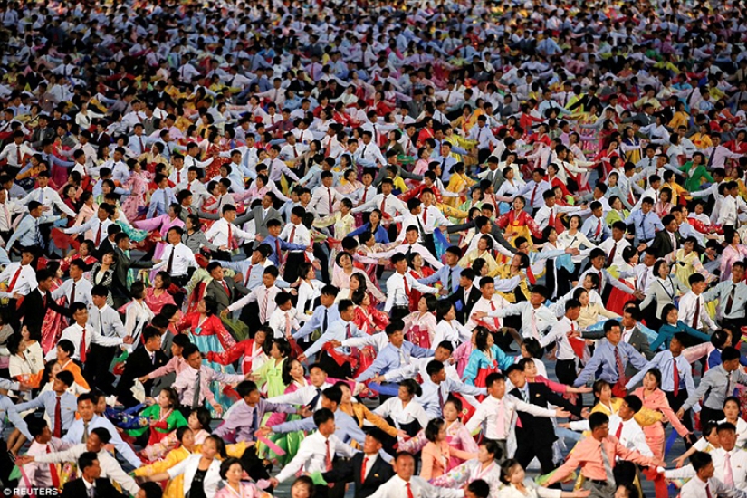 Diversión desenfrenada: así celebró Corea del Norte el congreso del partido gobernante