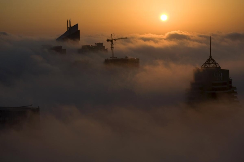 Dizzying and mesmerizing photos: cities in the clouds Dizzying and mesmerizing photos: cities in the clouds