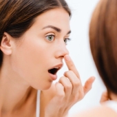 Do not confuse black dots with sebaceous threads! What is their difference and how to get rid of them Do not confuse black dots with sebaceous threads! What is their difference and how to get rid of them