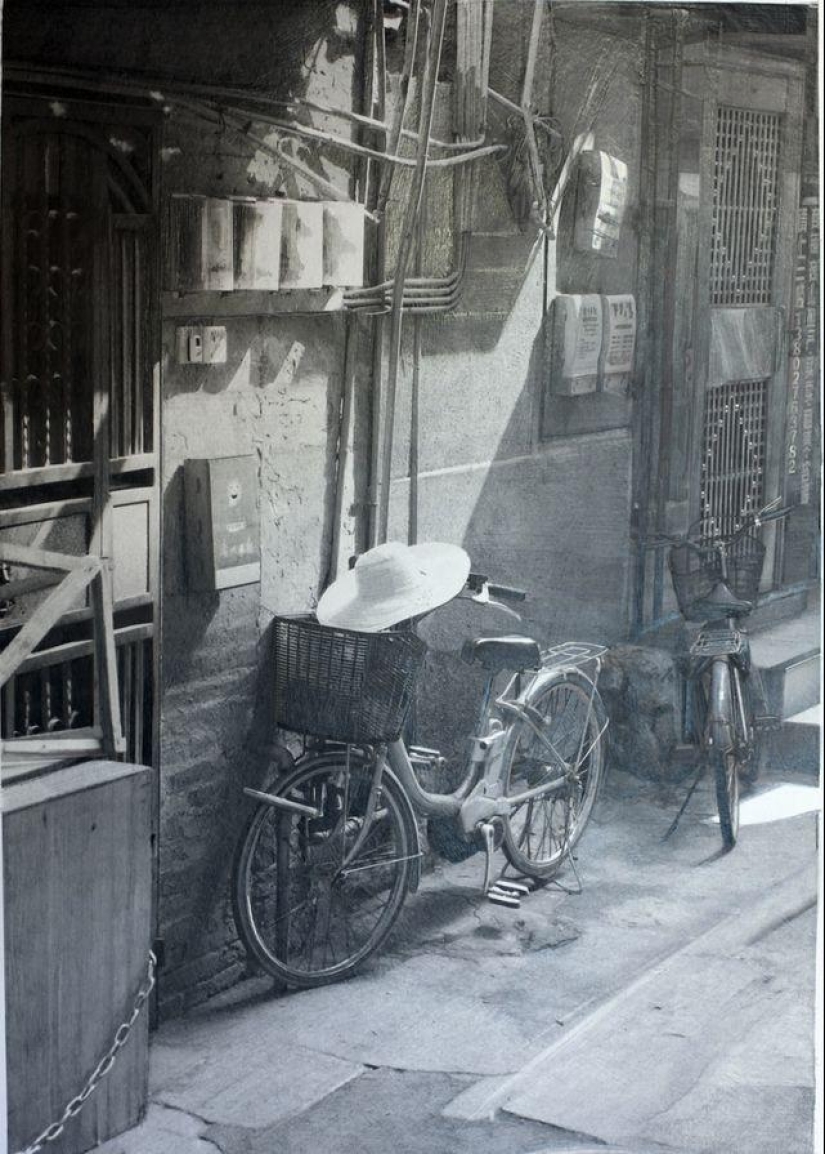 Drawings similar to photos Drawings similar to photos