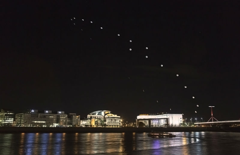 Durante un año, el Sol escribe un ocho en el cielo.