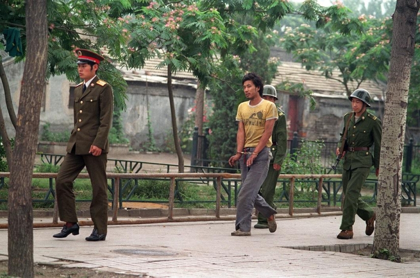 Ejecución de manifestantes en la plaza de Tiananmen hace 25 años