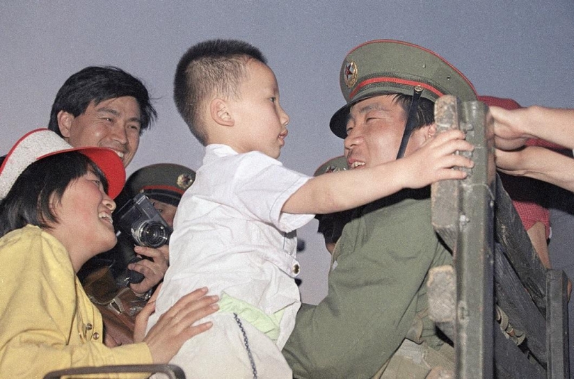 Ejecución de manifestantes en la plaza de Tiananmen hace 25 años