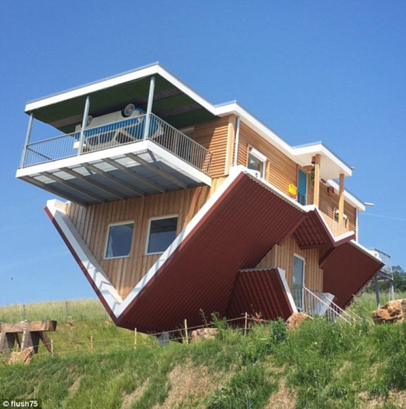 El café alemán, donde todo está al revés, es muy popular entre los turistas