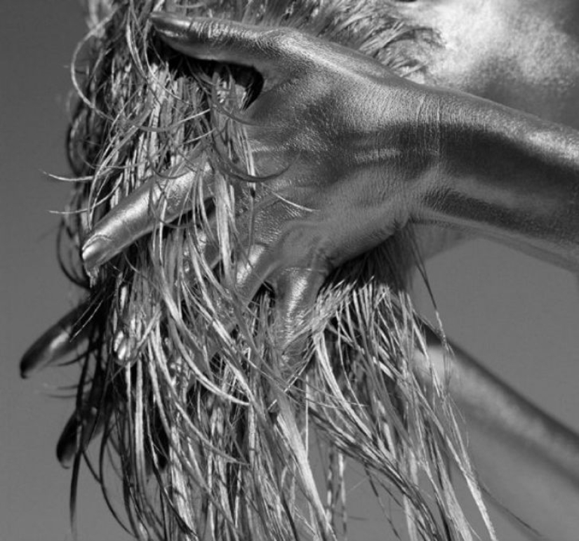 El camino plateado hacia el mundo del erotismo y la belleza El camino plateado hacia el mundo del erotismo y la belleza